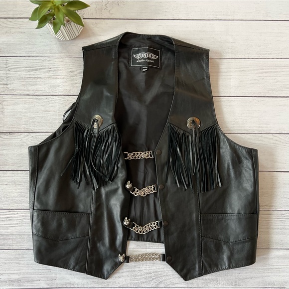 🌾 Vintage Fringe Leather Vest with Chain Extensions - Picture 2 of 6